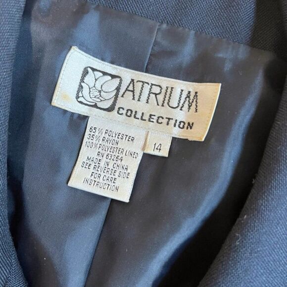 Atrium Collection 2 piece outfit size 14 - Picture 4 of 8